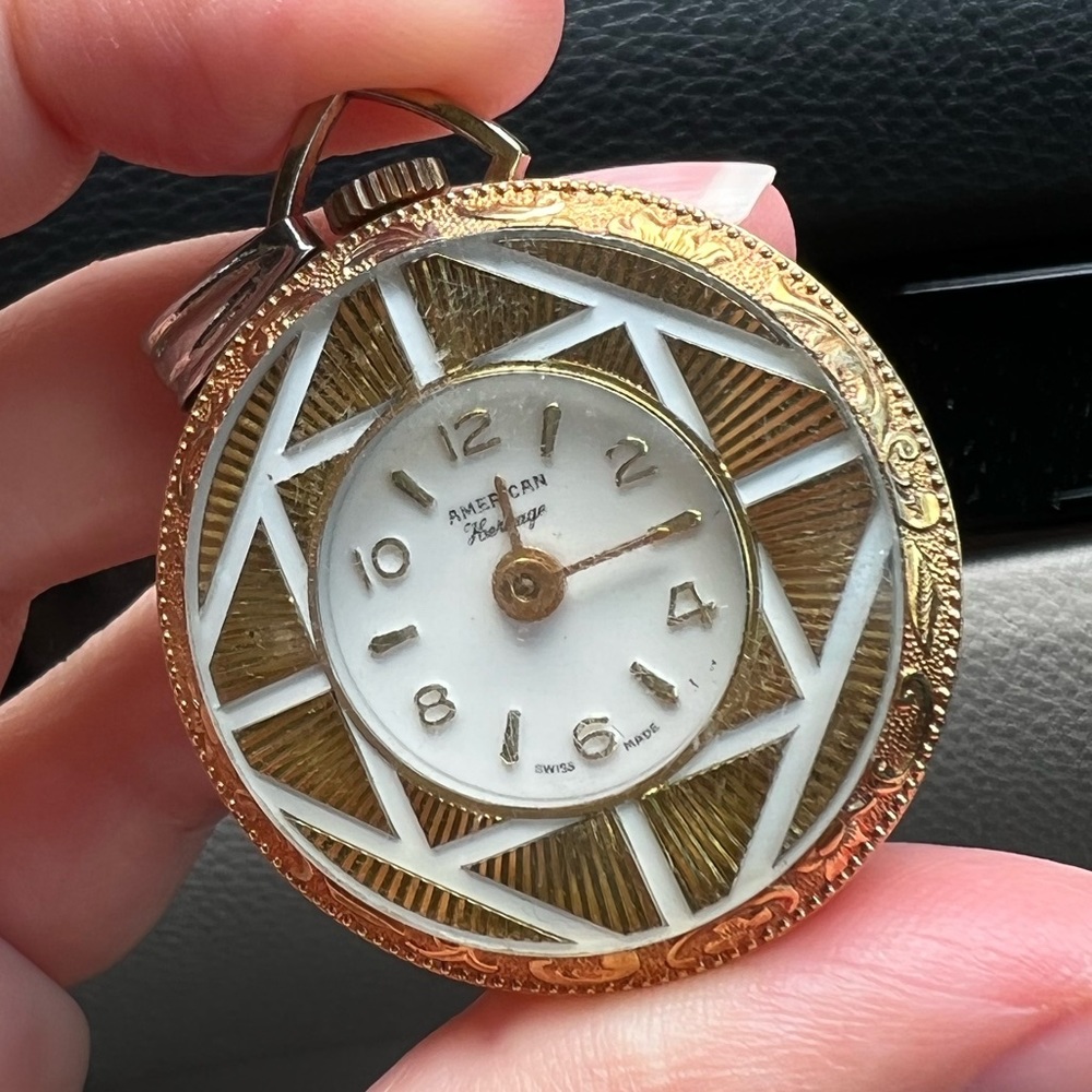 Vintage American Heritage watch pendant gold
